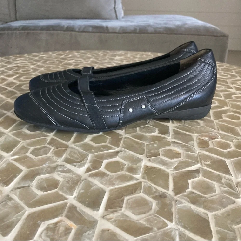 LIKE NEW! Paul Green Mary-Jane ballet flats in black - Picture 2 of 11